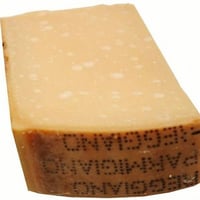 Parmigiano Reggiano DOP 26 mesi qualità di montagna 1kg