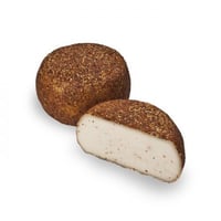 Formaggio al peperoncino forma intera