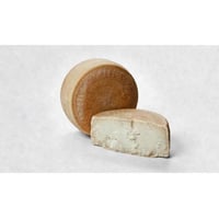 Pecorino di Fossa forma intera